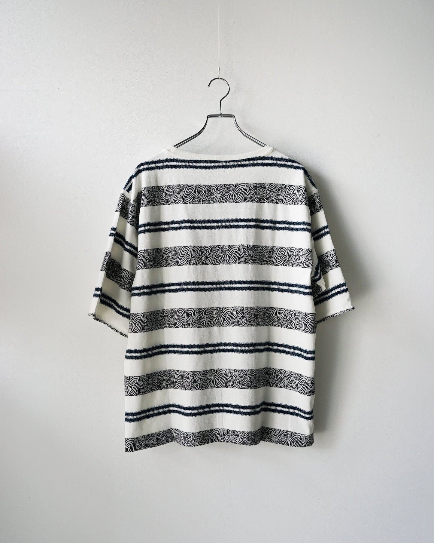 The DUFFER N NEPHEWS JACQUARD S/S POCKET TEE CRABBIE