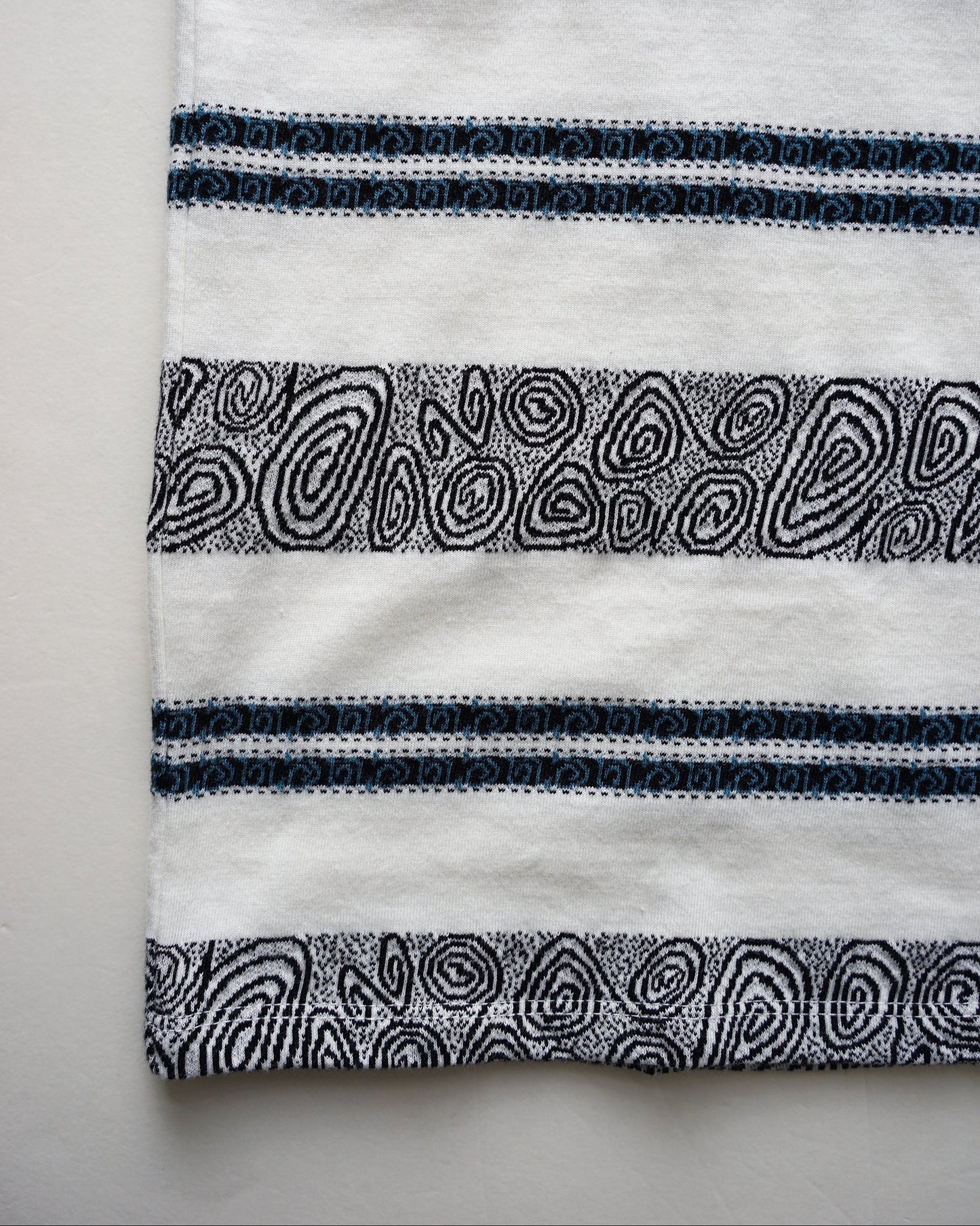 The DUFFER N NEPHEWS JACQUARD S/S POCKET TEE CRABBIE
