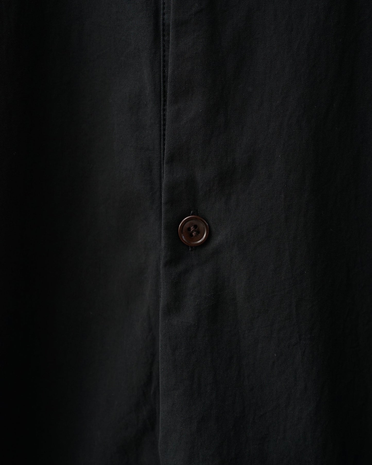 barbell object バーベルオブジェクト twill po プルオーバーシャツ スタンドカラー black ボタン部分