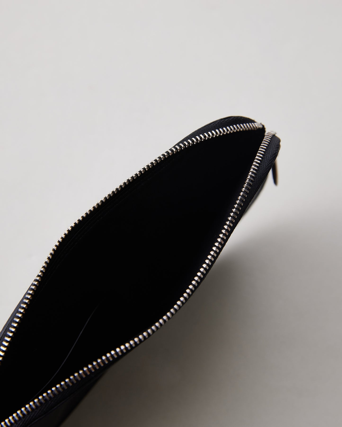 NICENESS GADGET CASE KLAUS