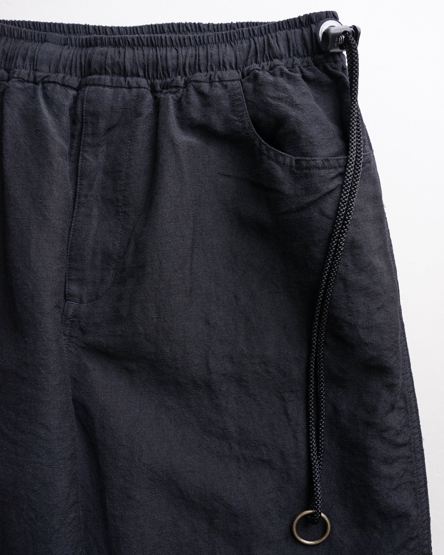 イージーパンツ　ウエスト部分　フロント