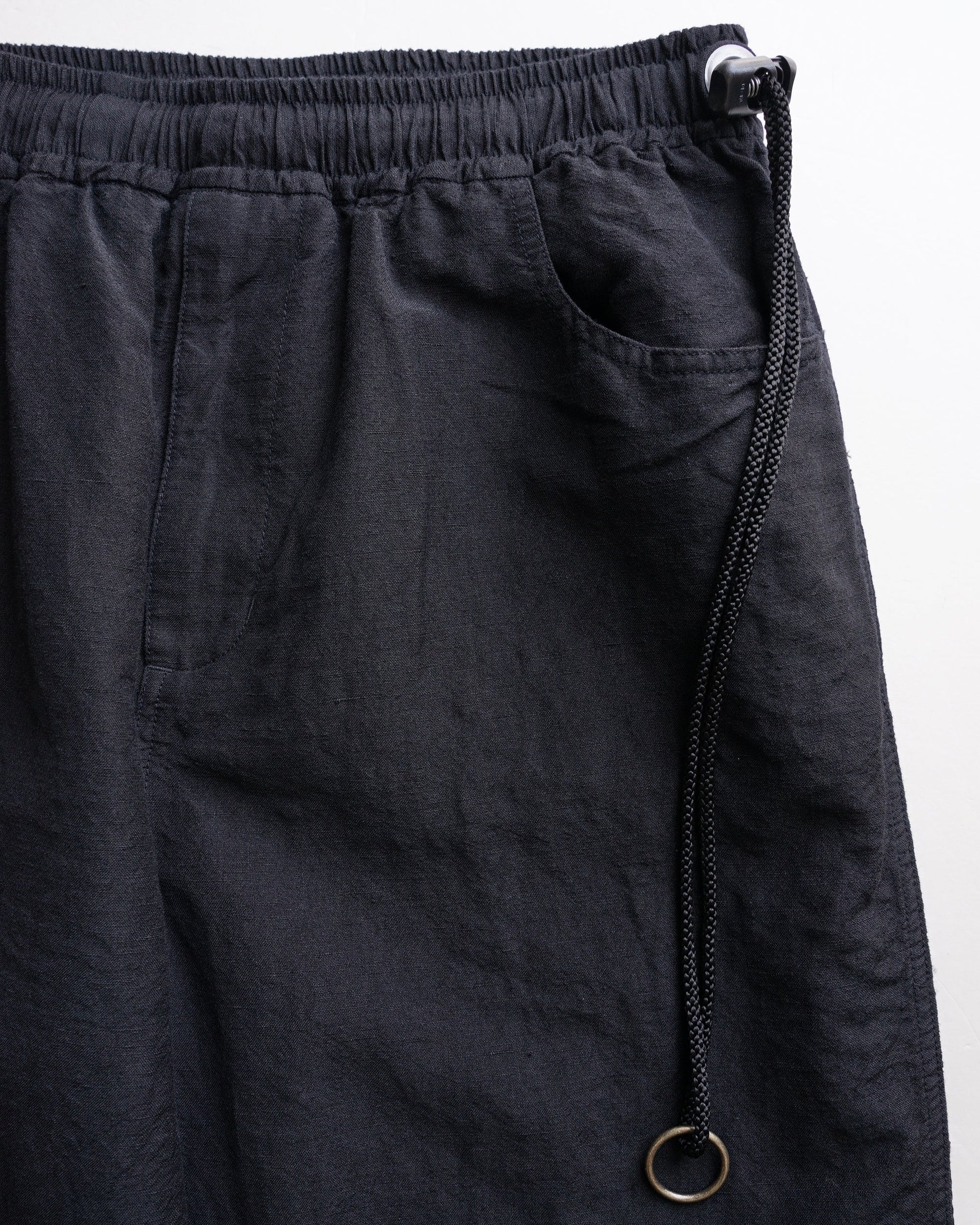 イージーパンツ　ウエスト部分　フロント