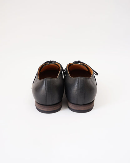 ダンスシューズ　背面　ヒール部分　ディテール