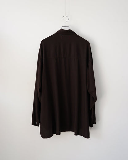 ルーズシャツ　背面　シルエット　メンズ