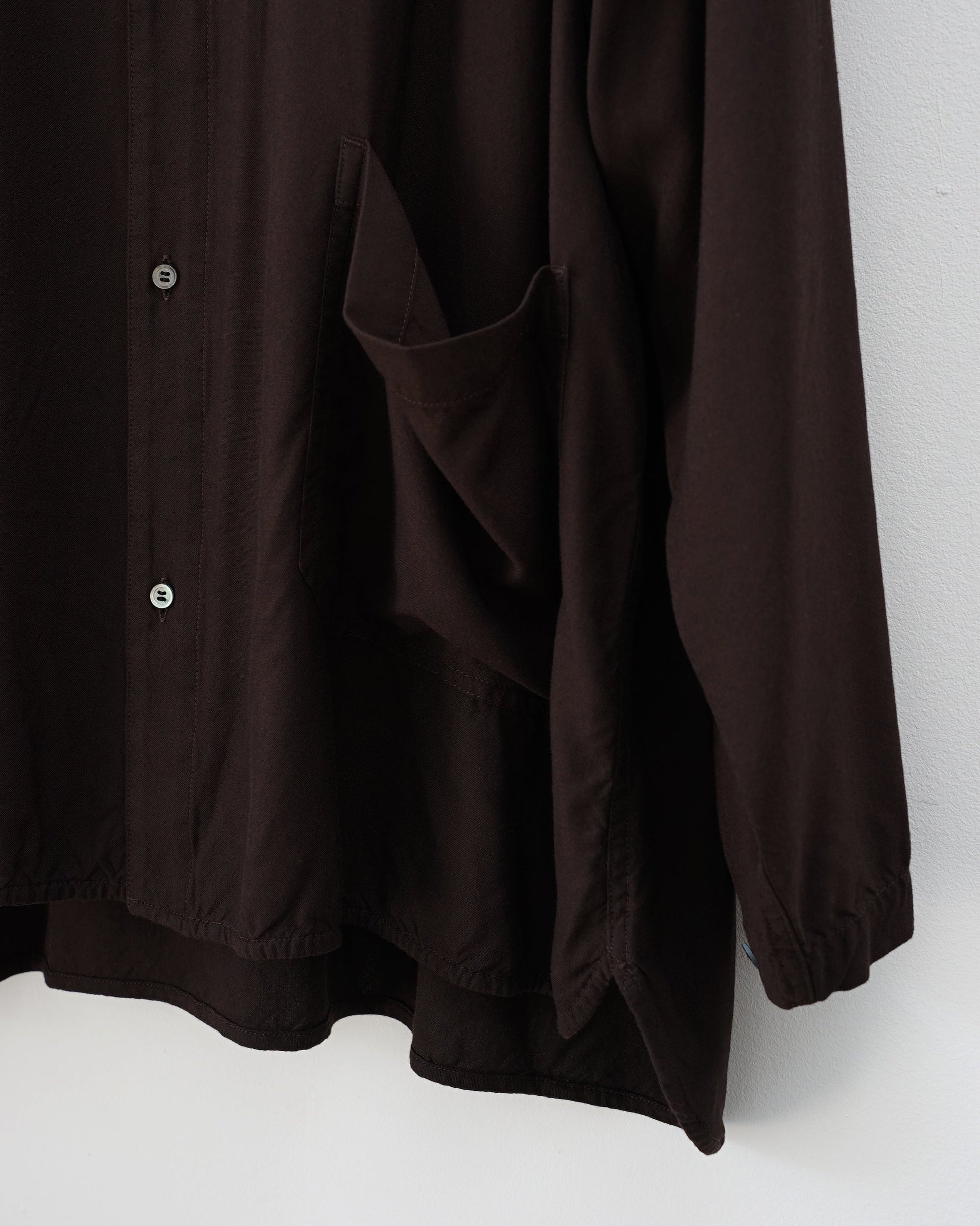 ルーズシャツ　ポケット　ブラウン