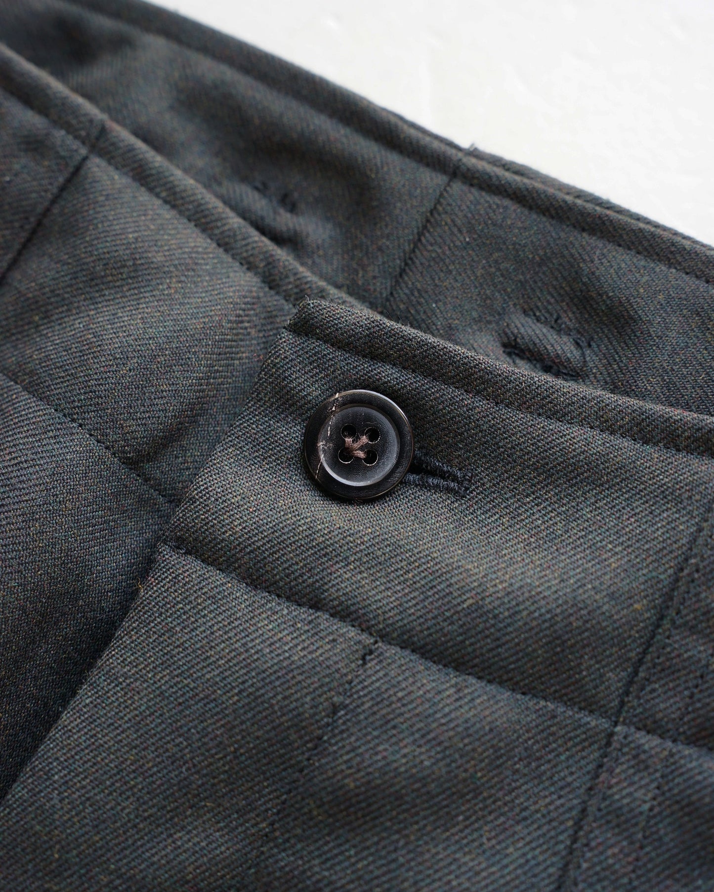 Aquellos Ojos Verdes　Baker pants tapered -Classic twill-