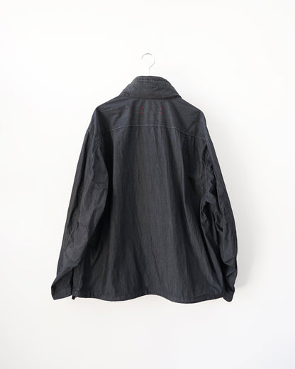 プルオーバーブルゾン　背面　ブラック