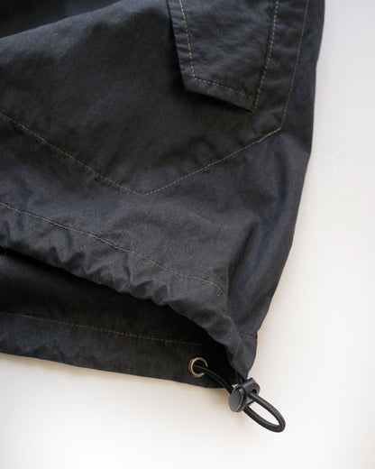 プルオーバーブルゾン　裾口ドローコード