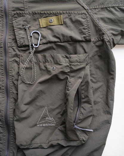 and wander　ROA x and wander garment dye nylon hooded jacket