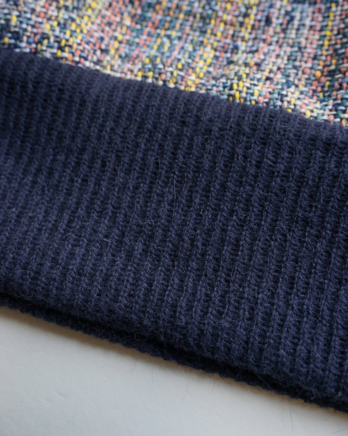 Aquellos Ojos Verdes　Zip-up pullover  -Matis  Early morning-