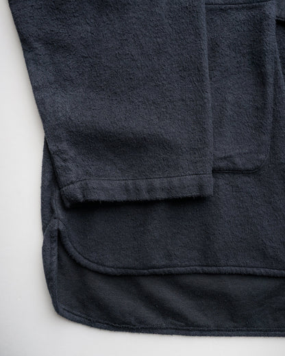 ベルテッドシャツ　袖口　裾口　ディテール