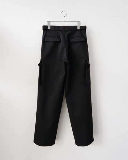 クロスタックカーゴ　ブラック　背面