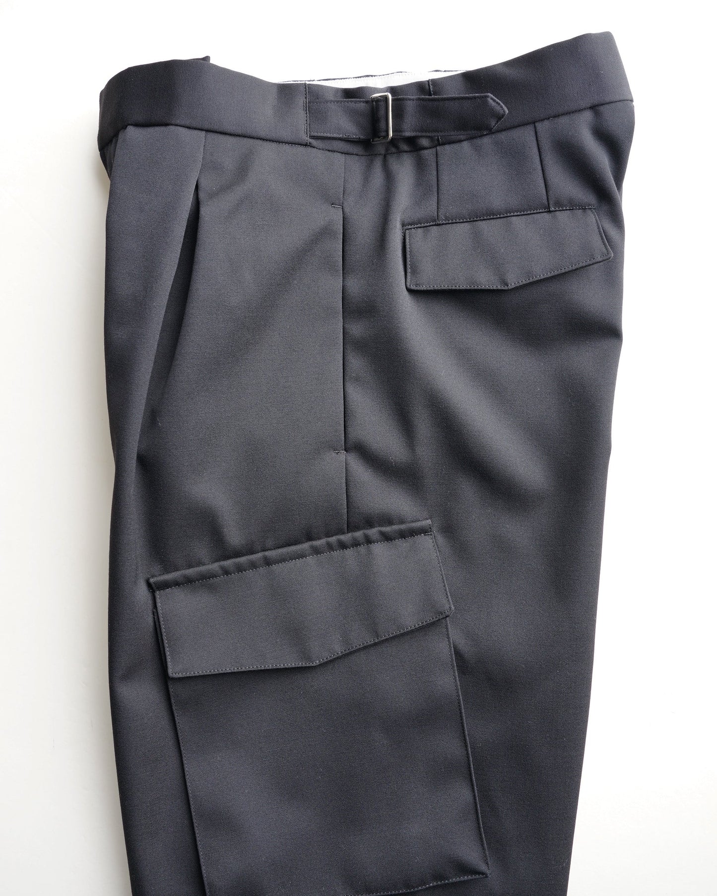 クロスタックカーゴ　ブラック　側面