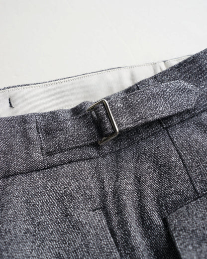 クロスタックカーゴ　サイドアジャスター部分　ブラックネイビー