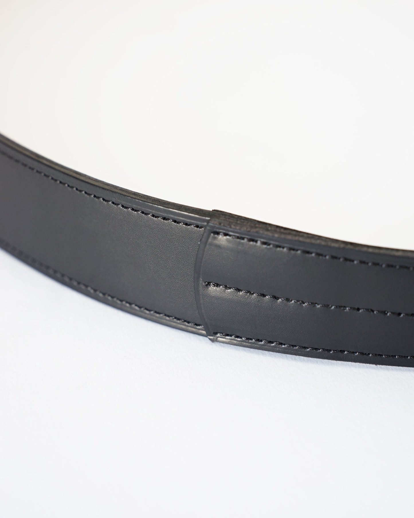 ドレスジョッパーズベルト　ブラック　革の質感