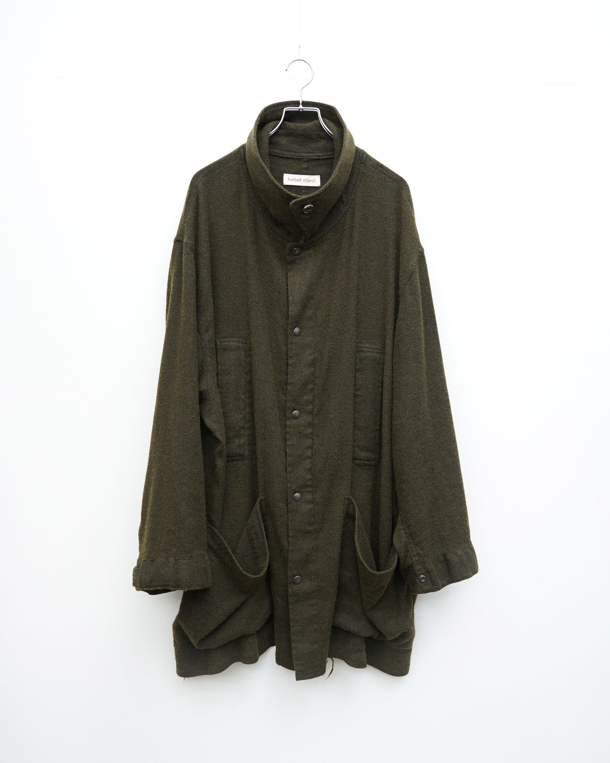 フラワーFLコート　moss  襟を立てた状態