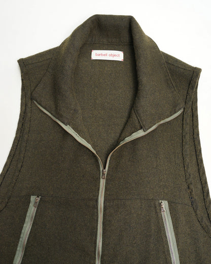 フラワーベスト　moss 　襟を開けた状態