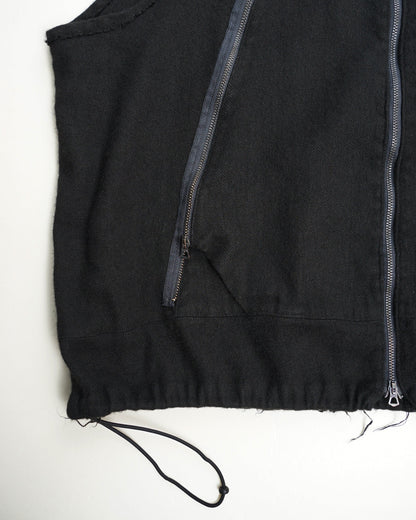 フラワーベスト　black  裾のダメージ部分