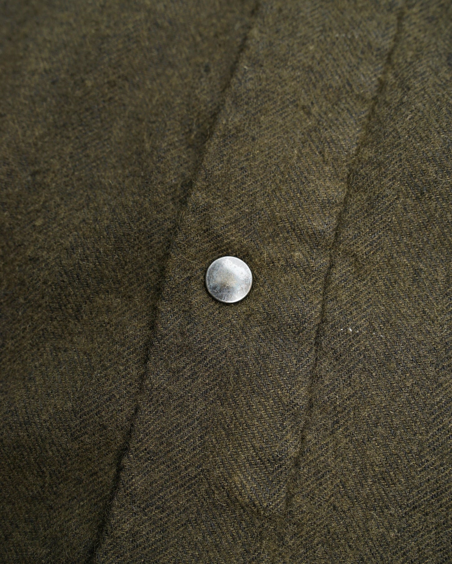 フラワーFLコート　moss  スナップボタン　ディテール