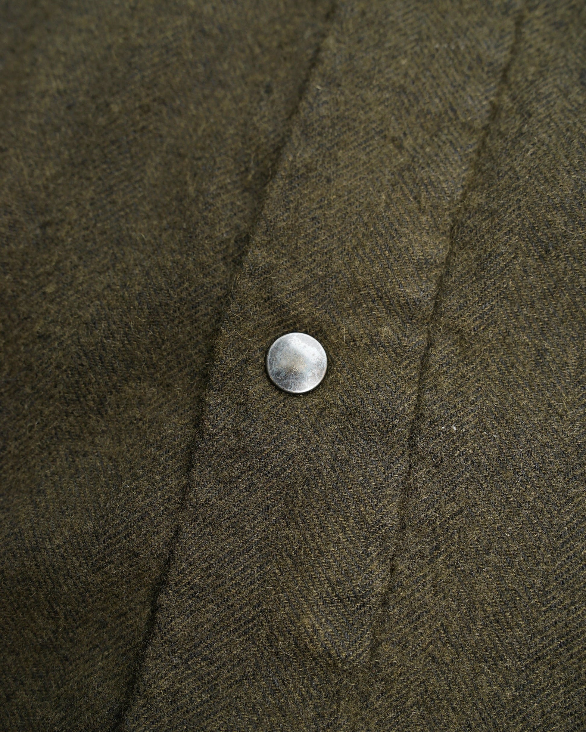 フラワーFLコート　moss  スナップボタン　ディテール