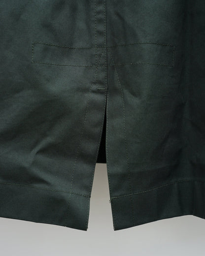 裾のスリット部分