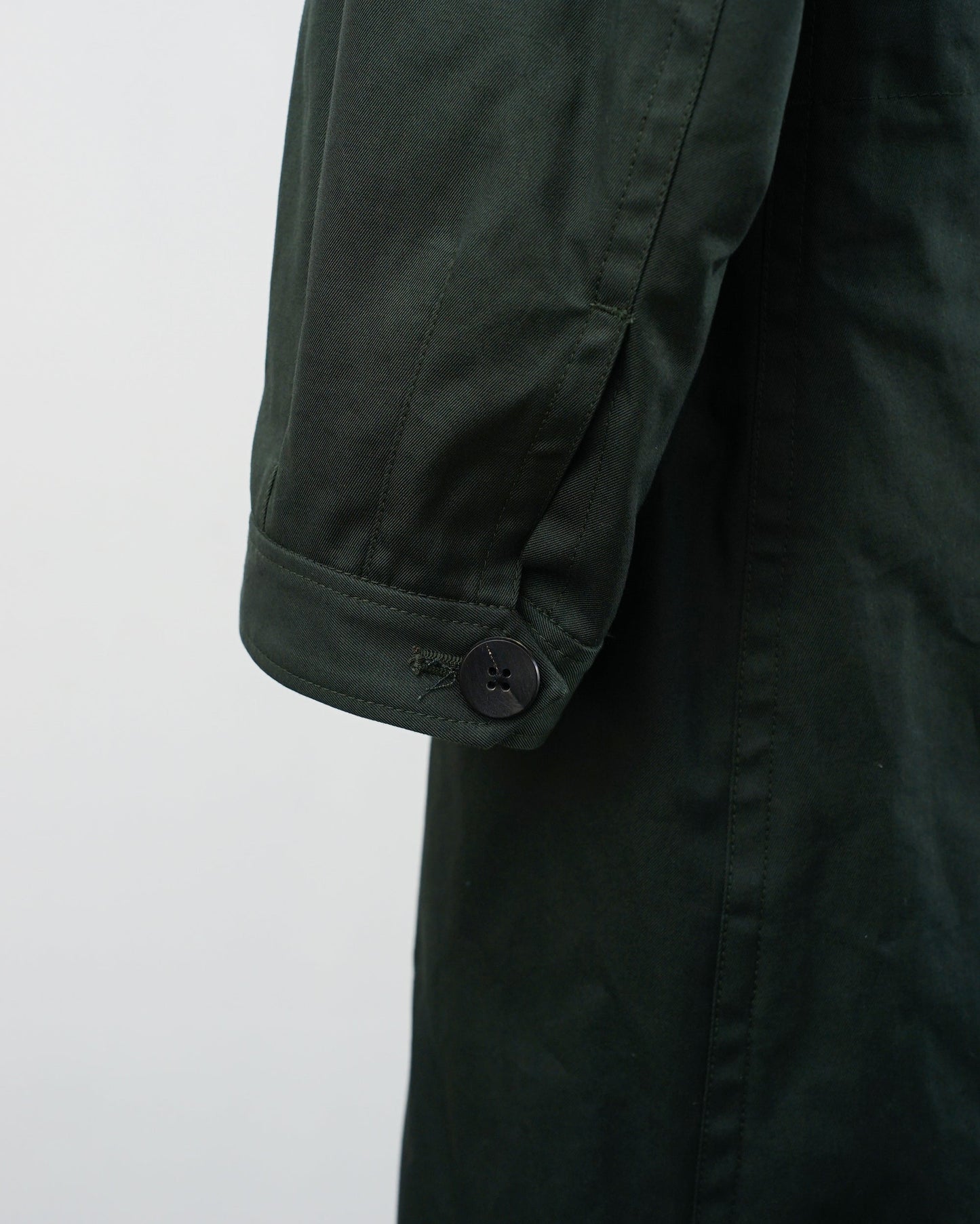 袖口　ボタン　パーツ