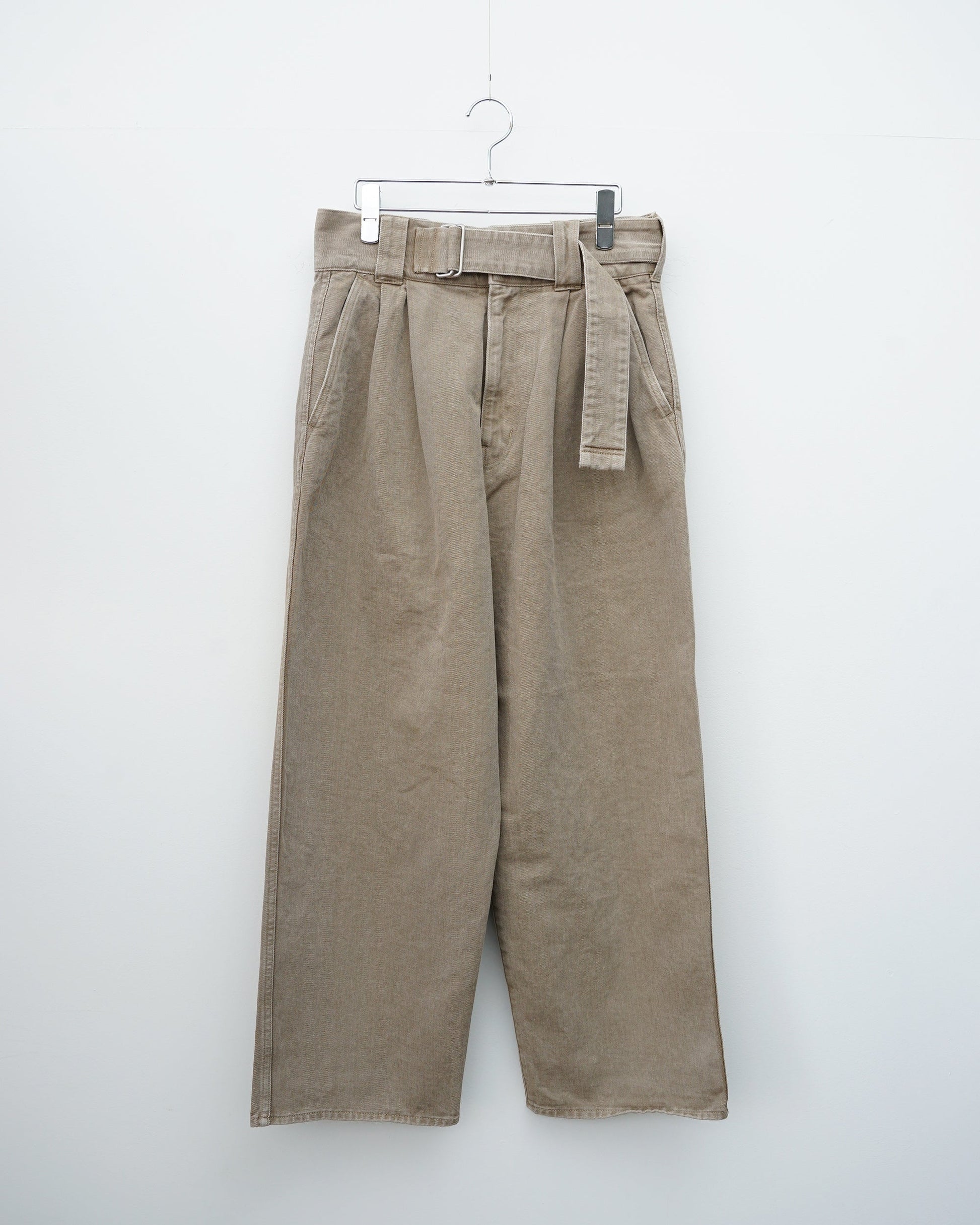 barbell object　バーベルオブジェクト　Denim pt　デニムパンツ　beige 正面