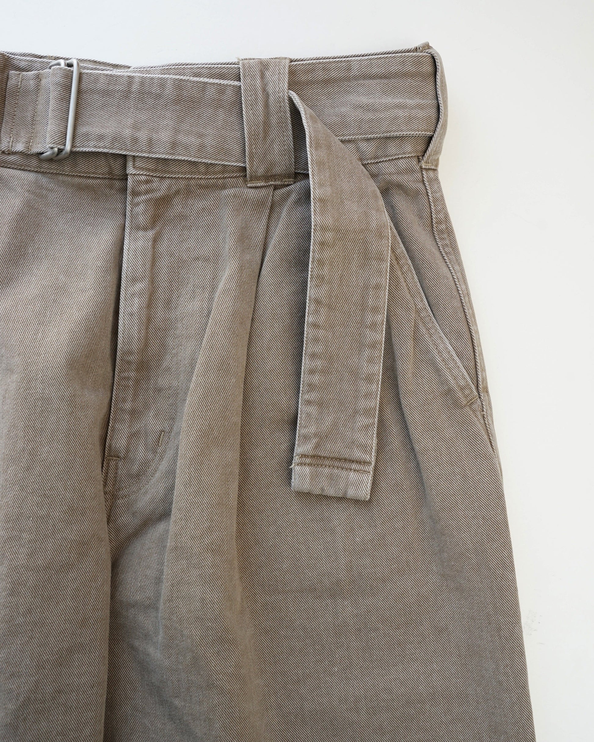 デニムパンツbarbell object　バーベルオブジェクト　Denim pt　デニムパンツ　ウエストベルト部分