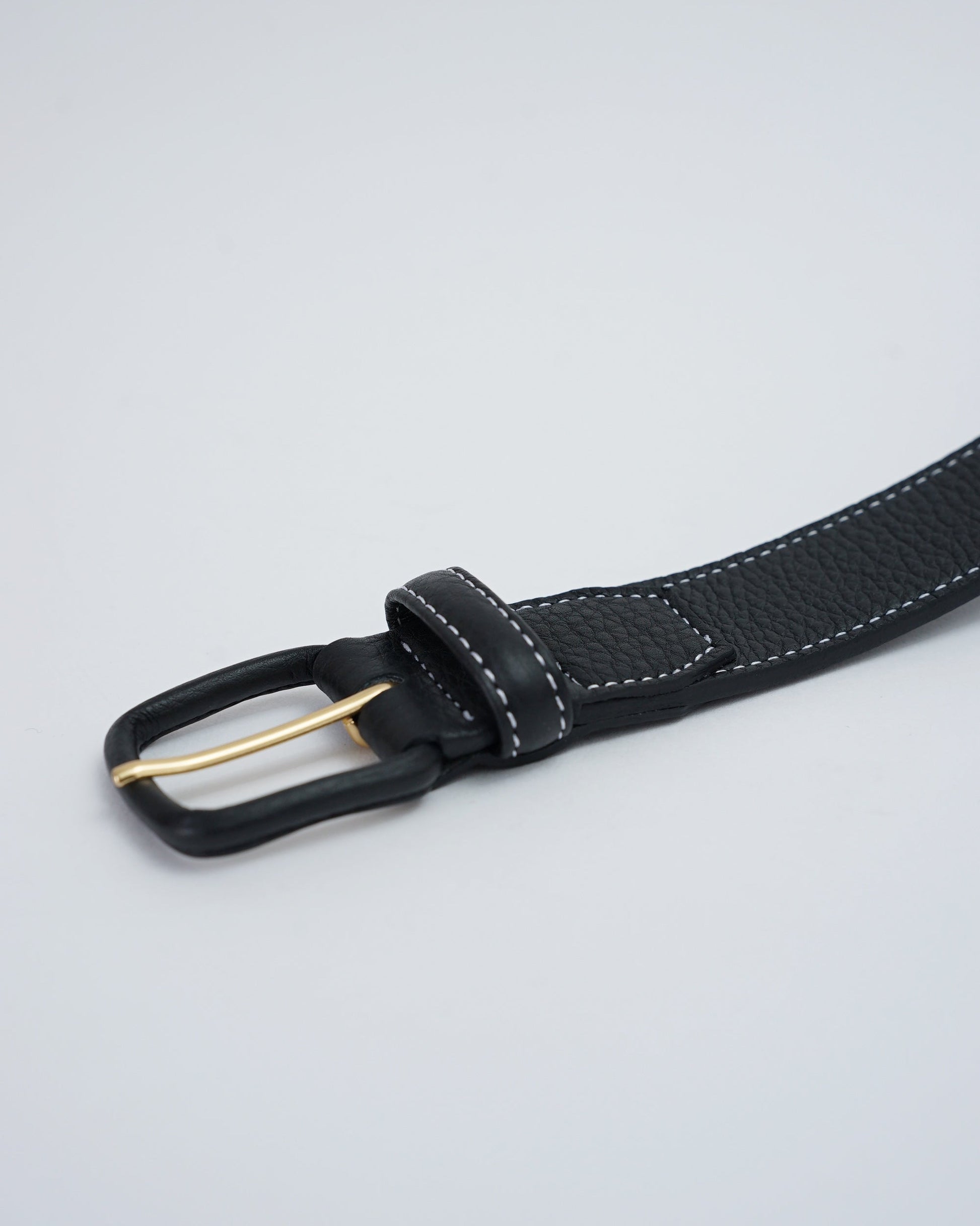 バック部分　ループパーツ