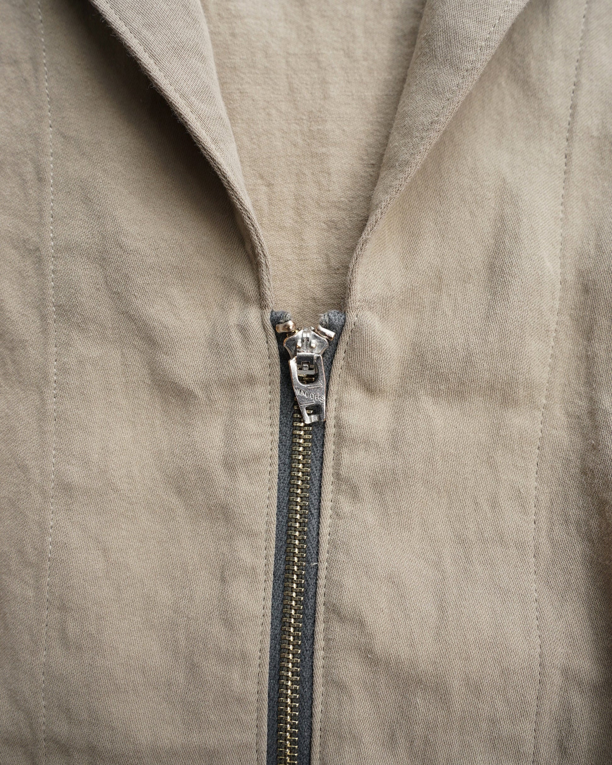 barbell object　バーベルオブジェクト　belted jkt ベルテッドジャケット　ファスナー部分