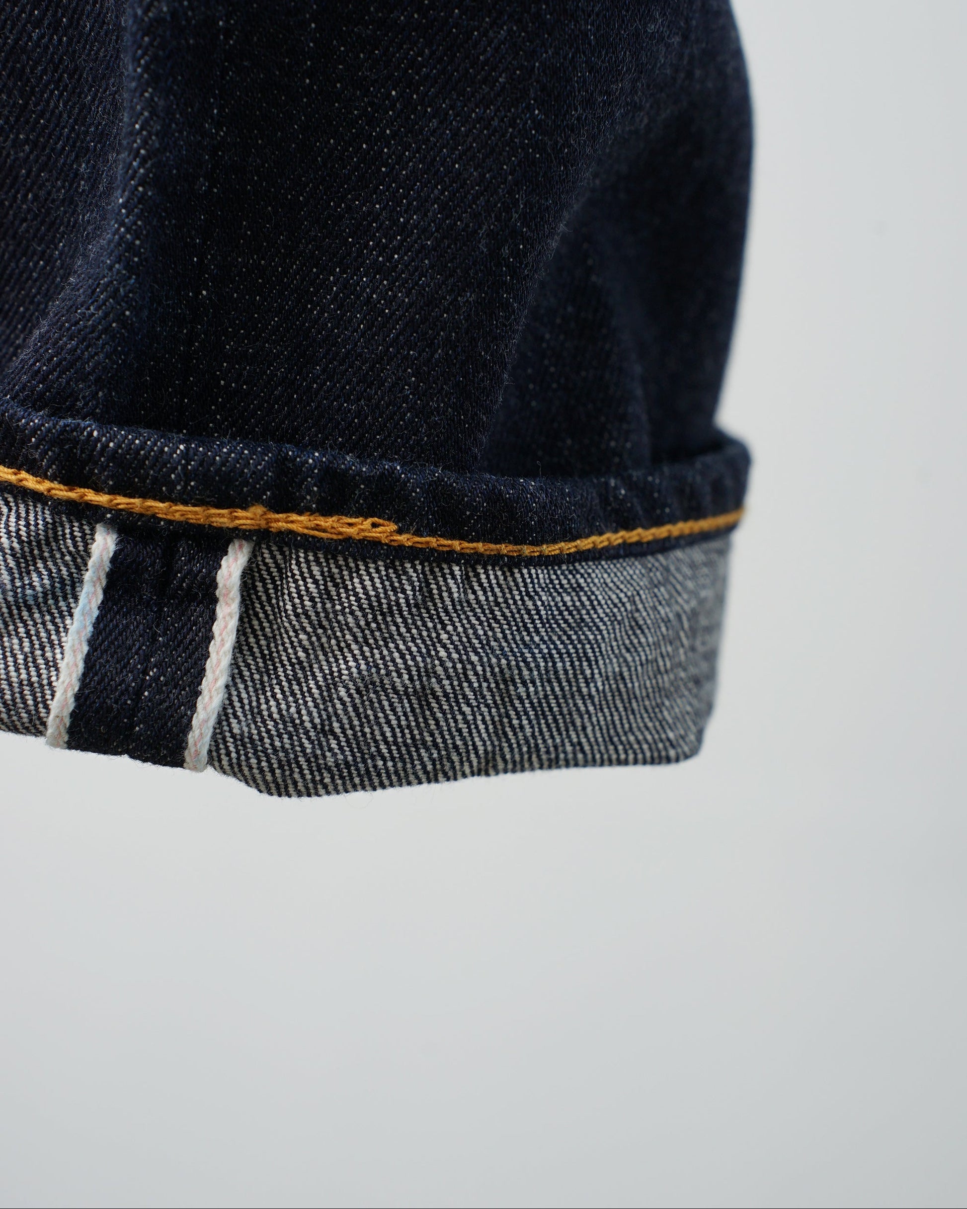 AUBERGE オーベルジュ　CARIB XX　デニムパンツ　海島綿　カリビンアンシーアイランドコットン　裾の耳部分　セルビッチ　Indigo  