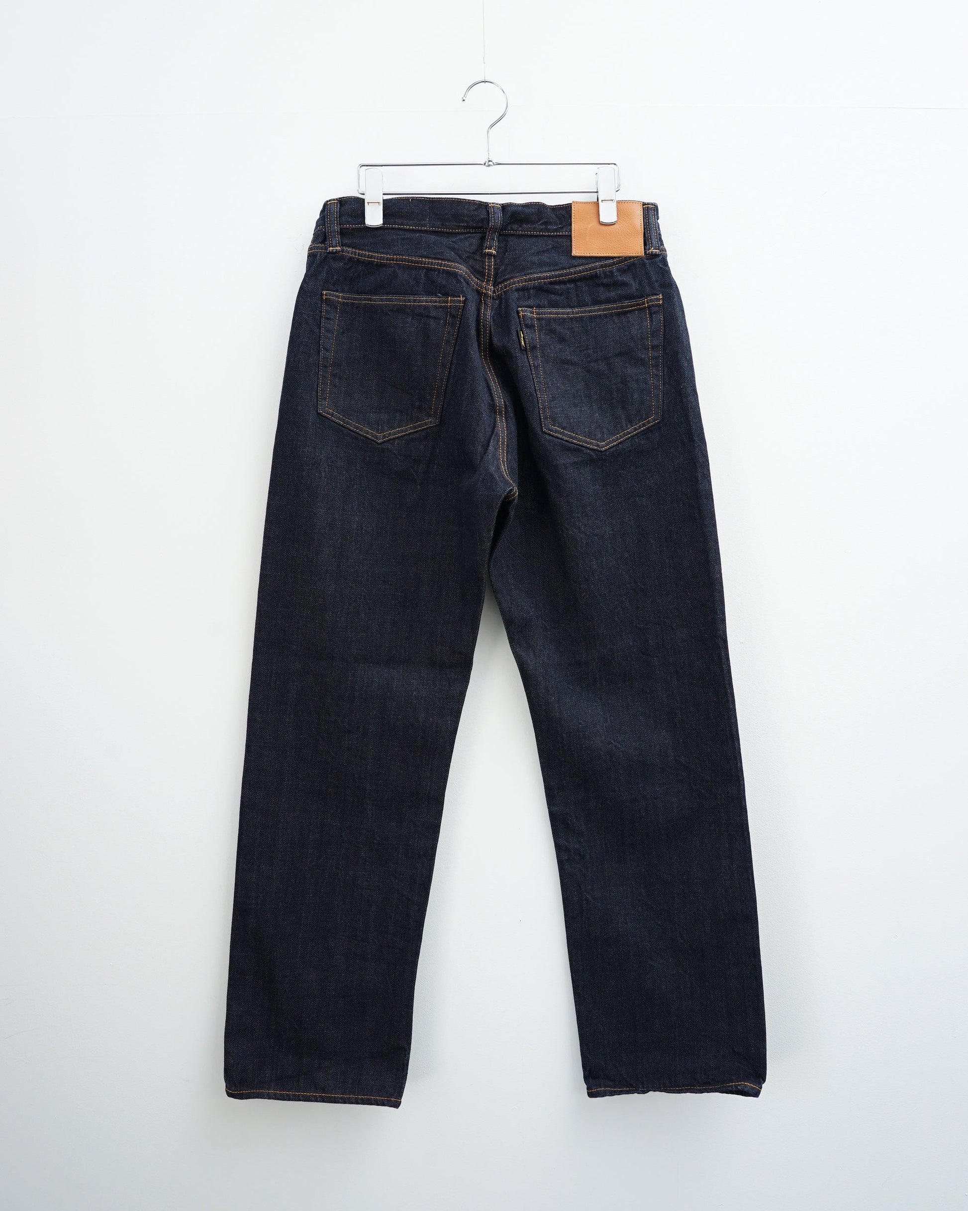 AUBERGE オーベルジュ　CARIB XX　デニムパンツ　海島綿　カリビンアンシーアイランドコットン　背面　Indigo  