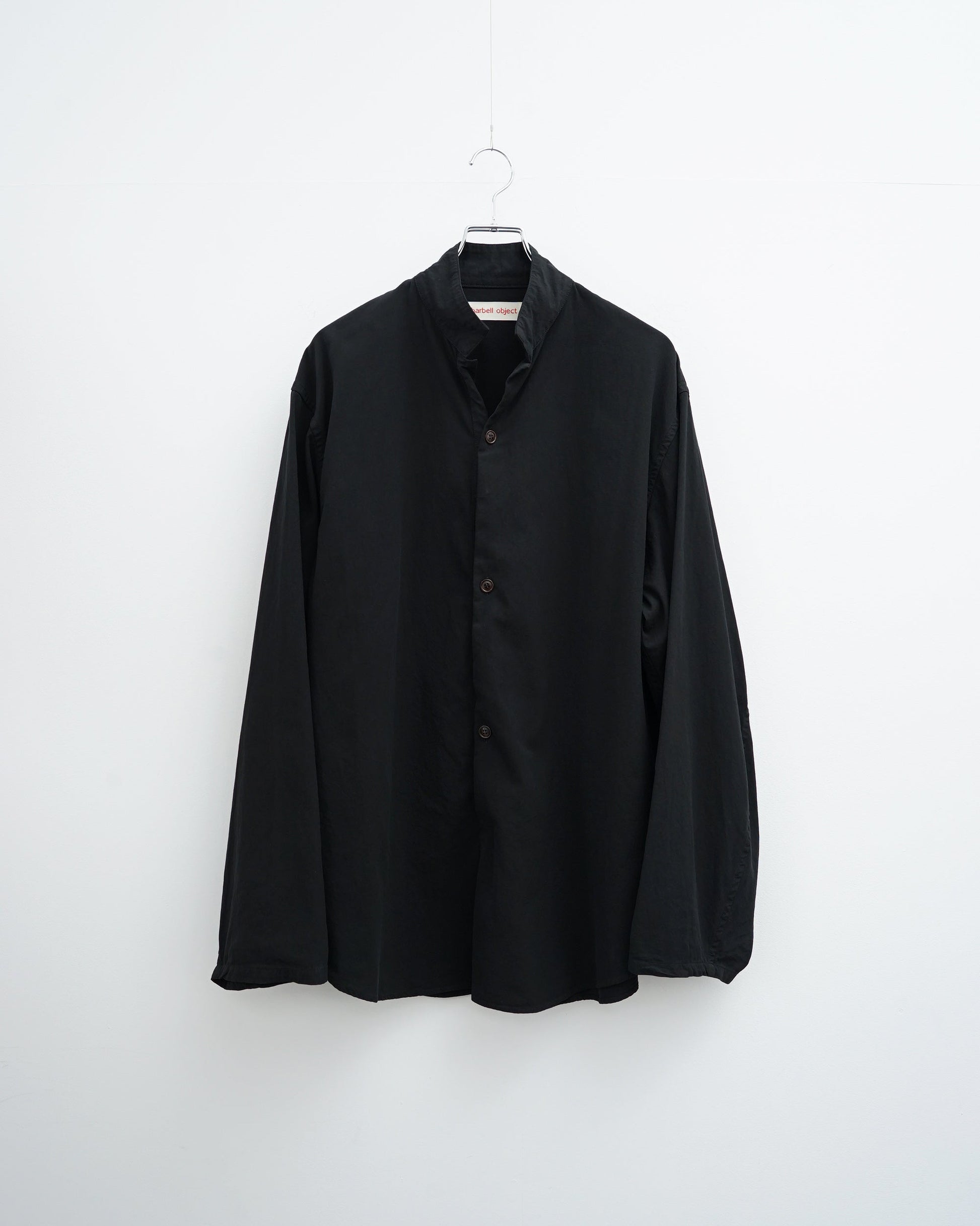 barbell object 　バーベルオブジェクト　twill po　プルオーバーシャツ　スタンドカラー　black  正面