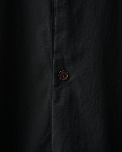 barbell object 　バーベルオブジェクト　twill po　プルオーバーシャツ　スタンドカラー　black　ボタン部分