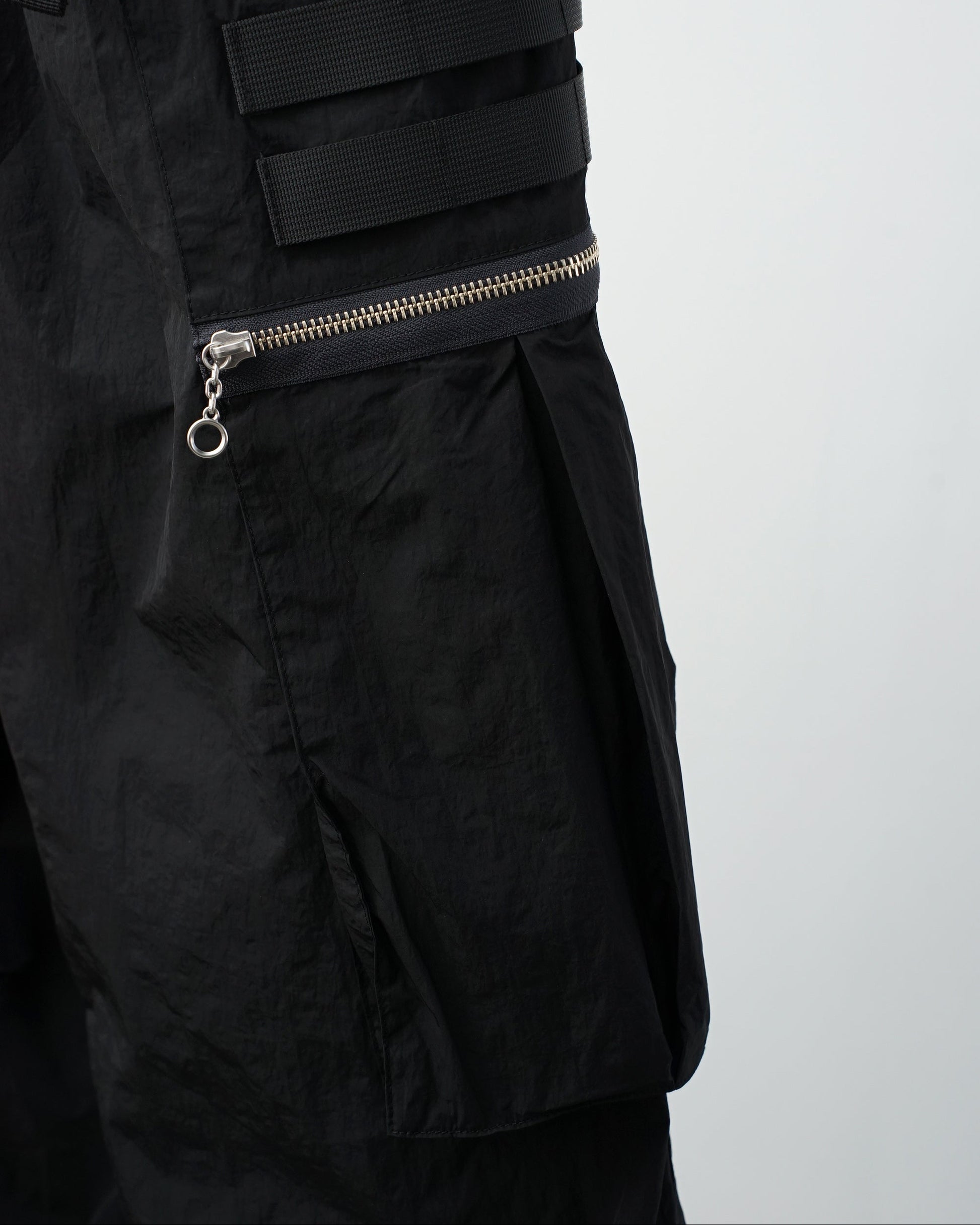 barbell object  バーベルオブジェクト　un sl pt　サルエルパンツ　ミリタリーパンツ　black ポケット部分