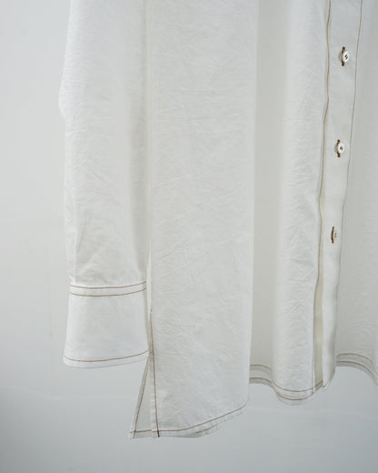 Cale カル KHADI COTTON GARMENT DYED SHIRT カディコットン　シャツ　ホワイト　袖　カフス　スリット　ディテール