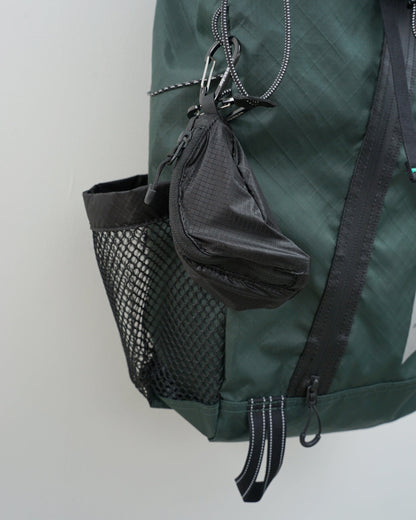 and wander　アンドワンダー　 ECOPAK 30L backpack 　バックパック　ダークグリーン　付属ポーチ　