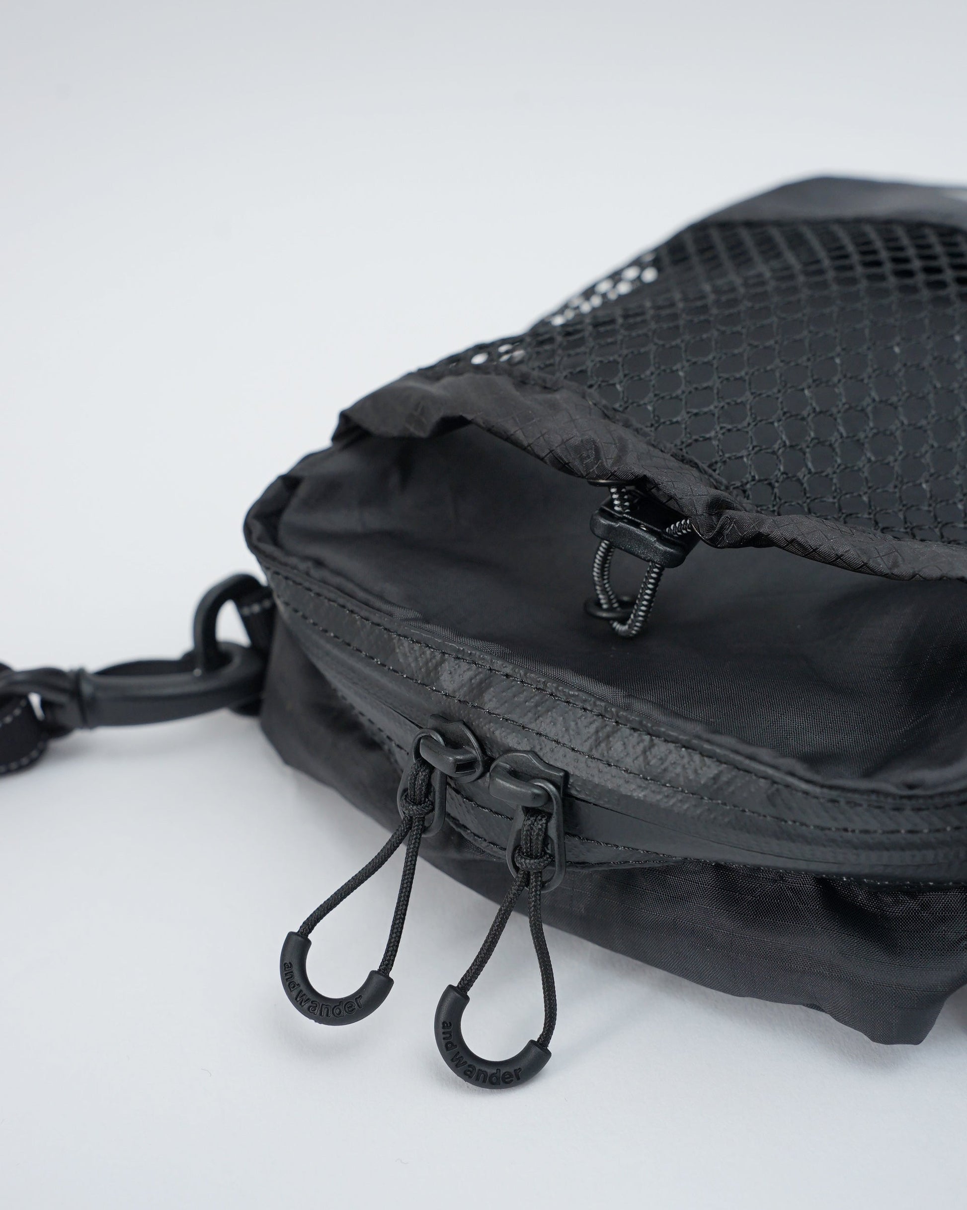 and wander  アンドワンダー　ECOPAK sholder pouch　ショルダーポーチ　バック　ブラック　ファスナー部分　パーツ