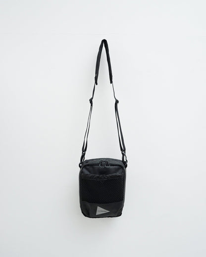 and wander  アンドワンダー　ECOPAK sholder pouch　ショルダーポーチ　バック　ブラック　正面