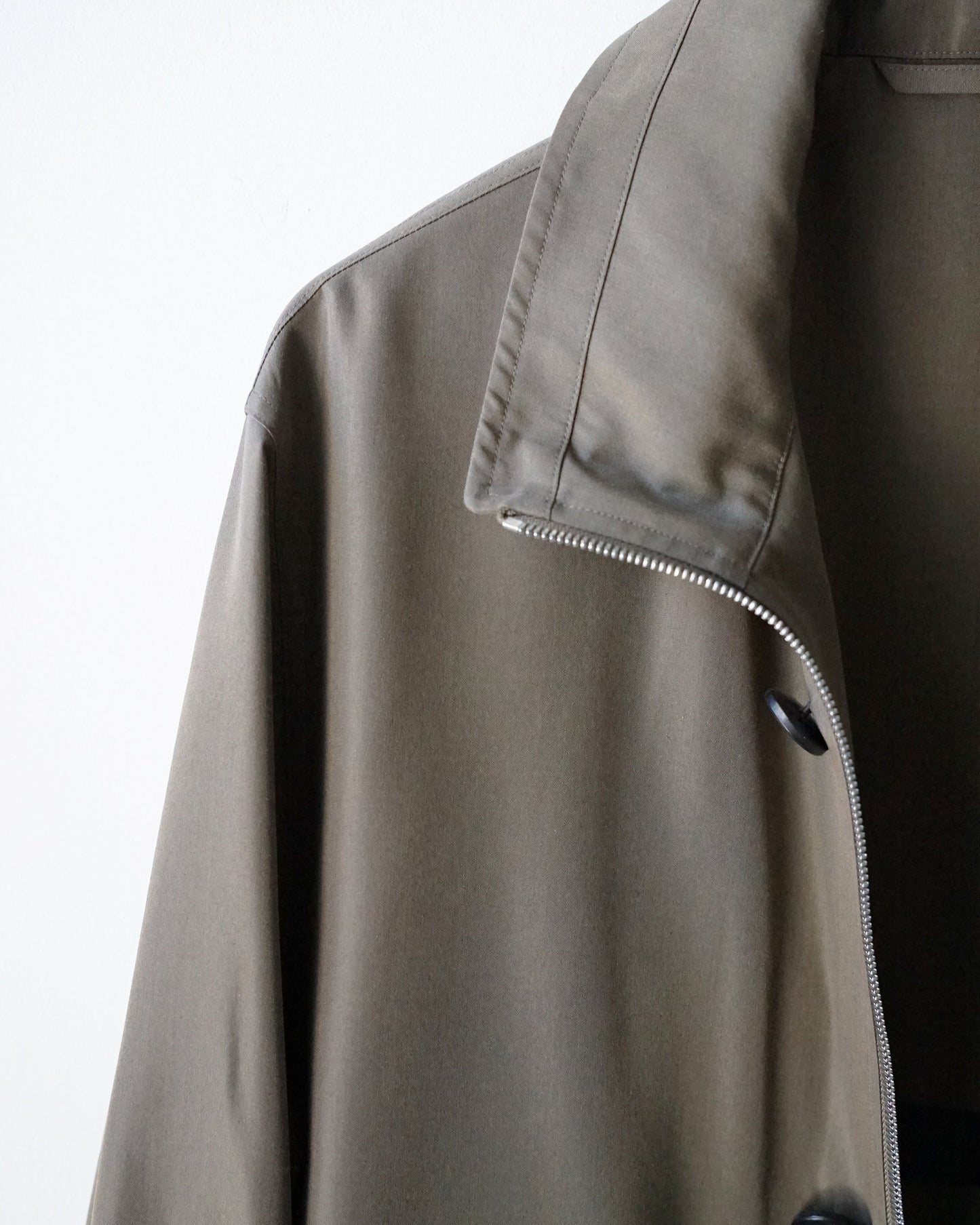 Cale　SILK PLAIN WEAVE BLOUSON