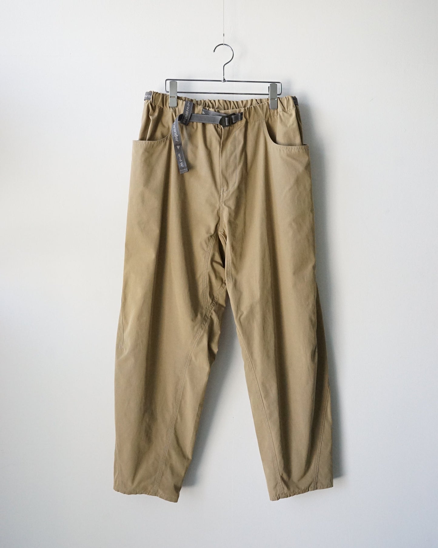 and wander　90 high count cloth wide pants