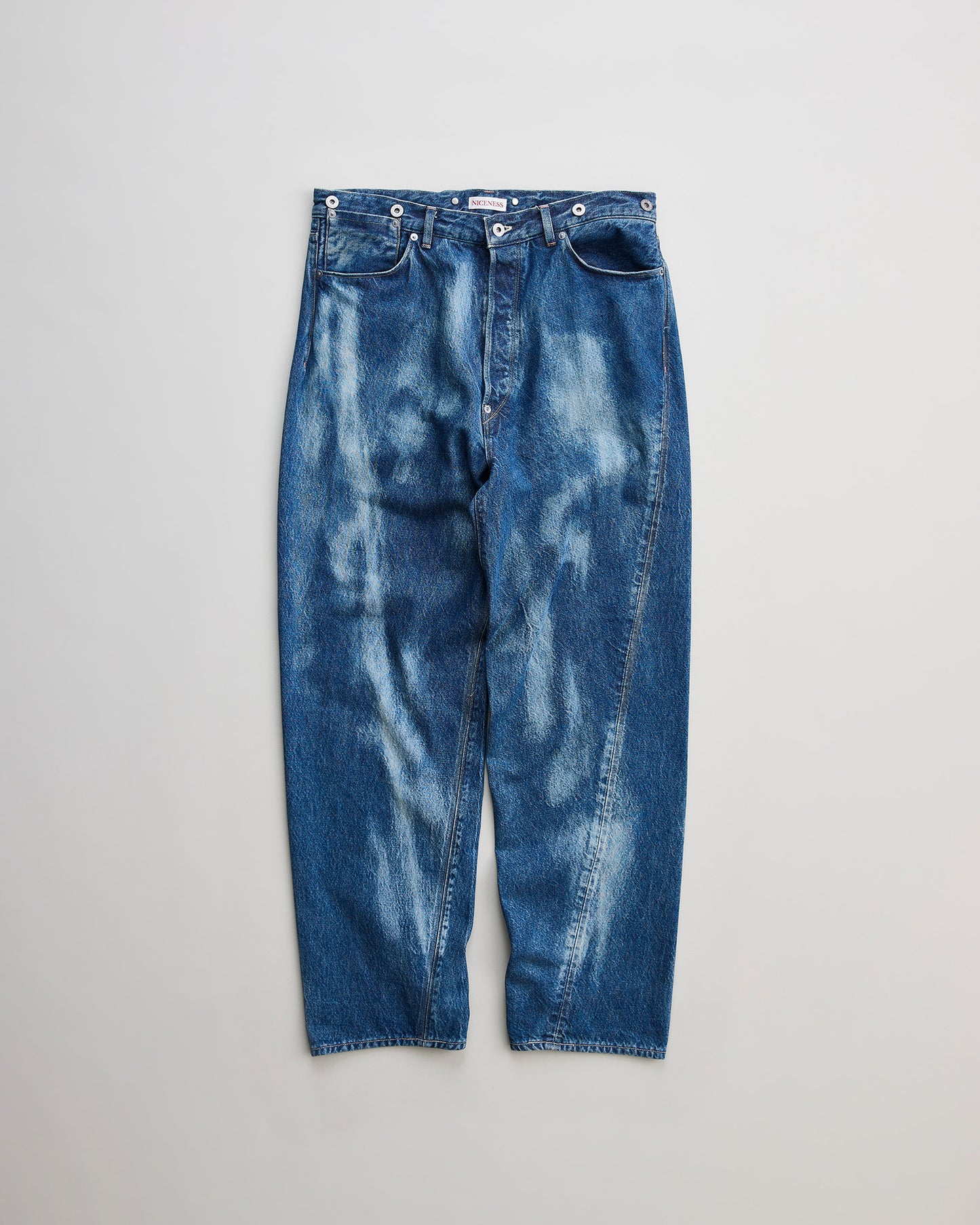 NICENESS　ナイスネス　DISTRESSED DENIM TWIST JEANS  D.SHARKY　ジーンズ　デニム　正面　INDIGO