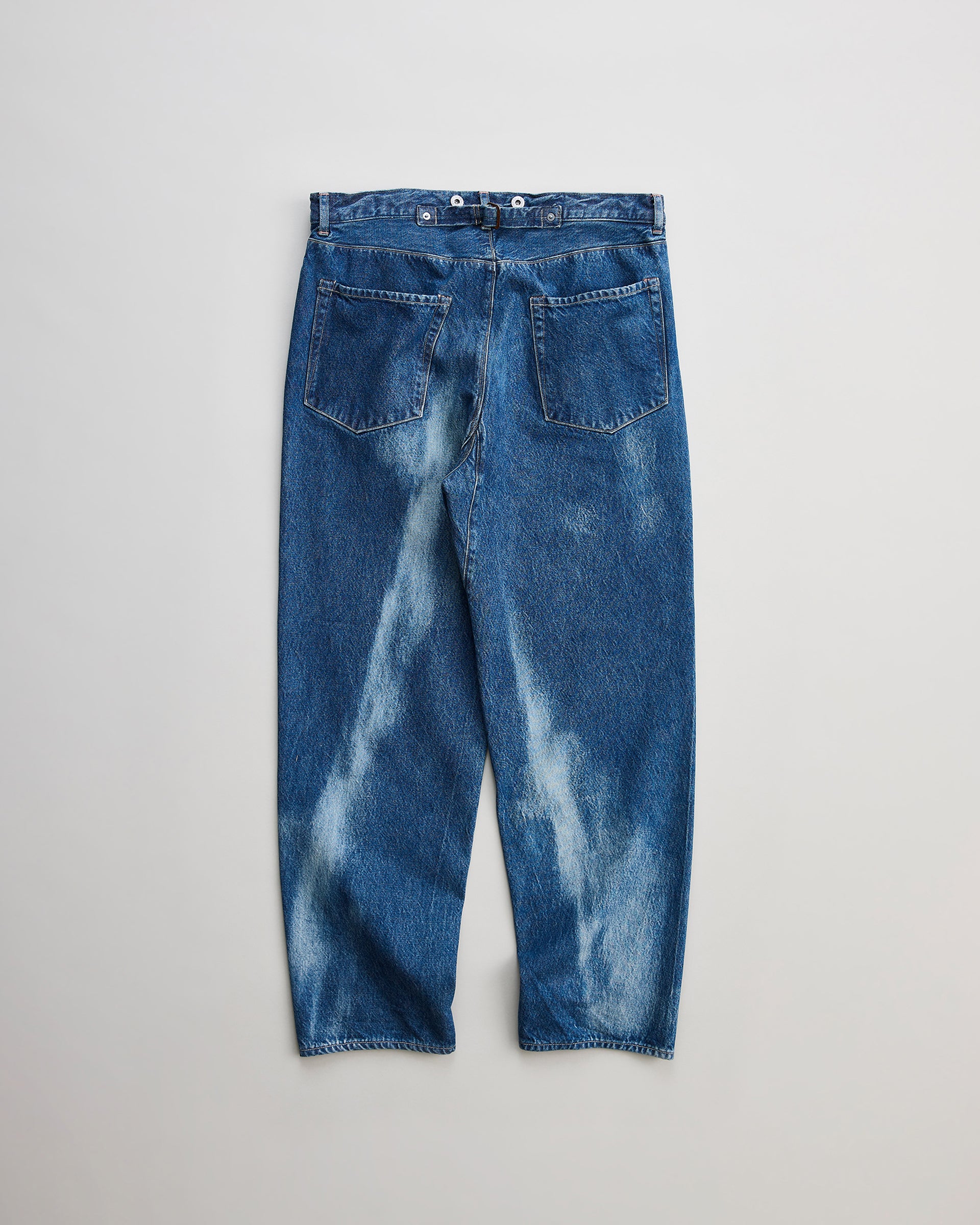 NICENESS　ナイスネス　DISTRESSED DENIM TWIST JEANS  D.SHARKY　デニム　ジーンズ　背面　INDIGO