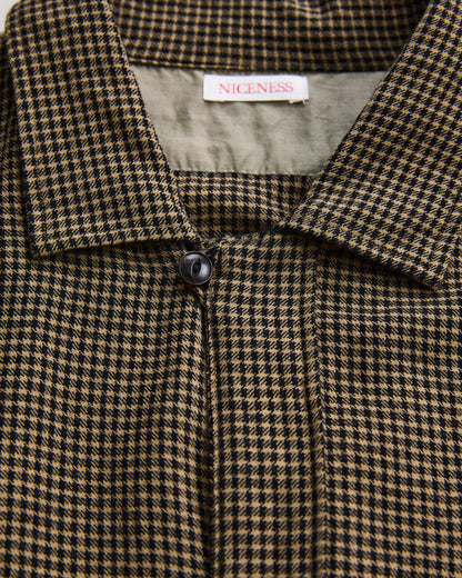 シャツ　トップボタン　