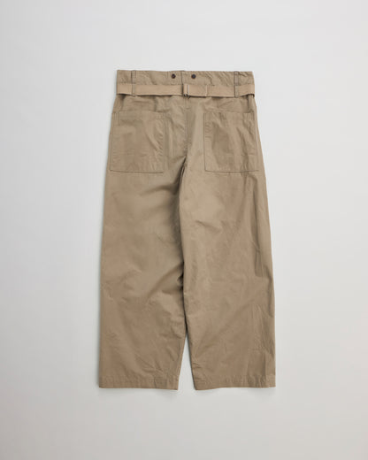 ナイスネス  E.HOWARD  パンツ　背面　カーキ