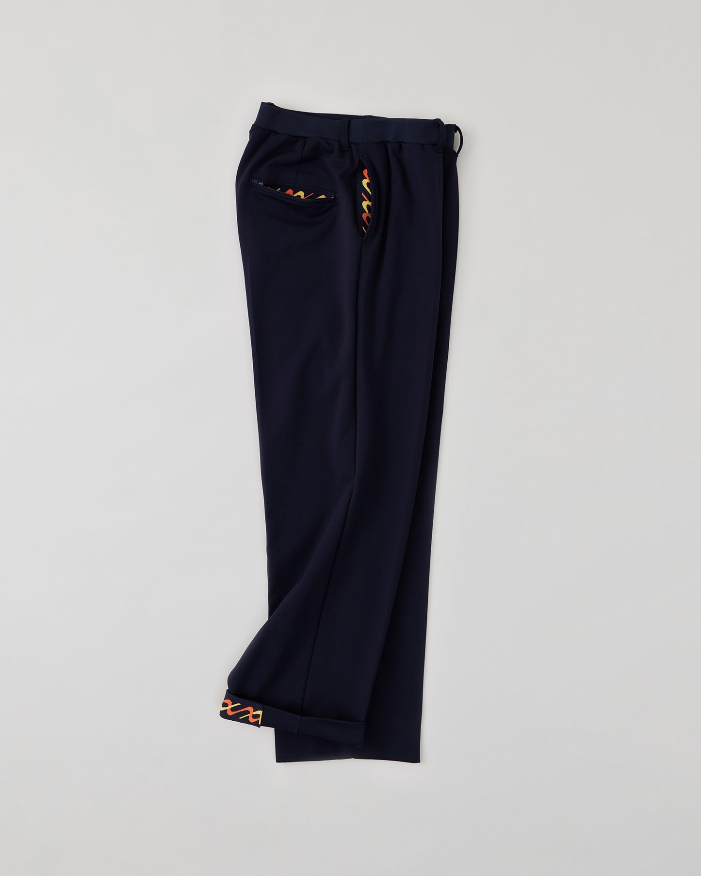 トラックパンツ　ネイビー　側面