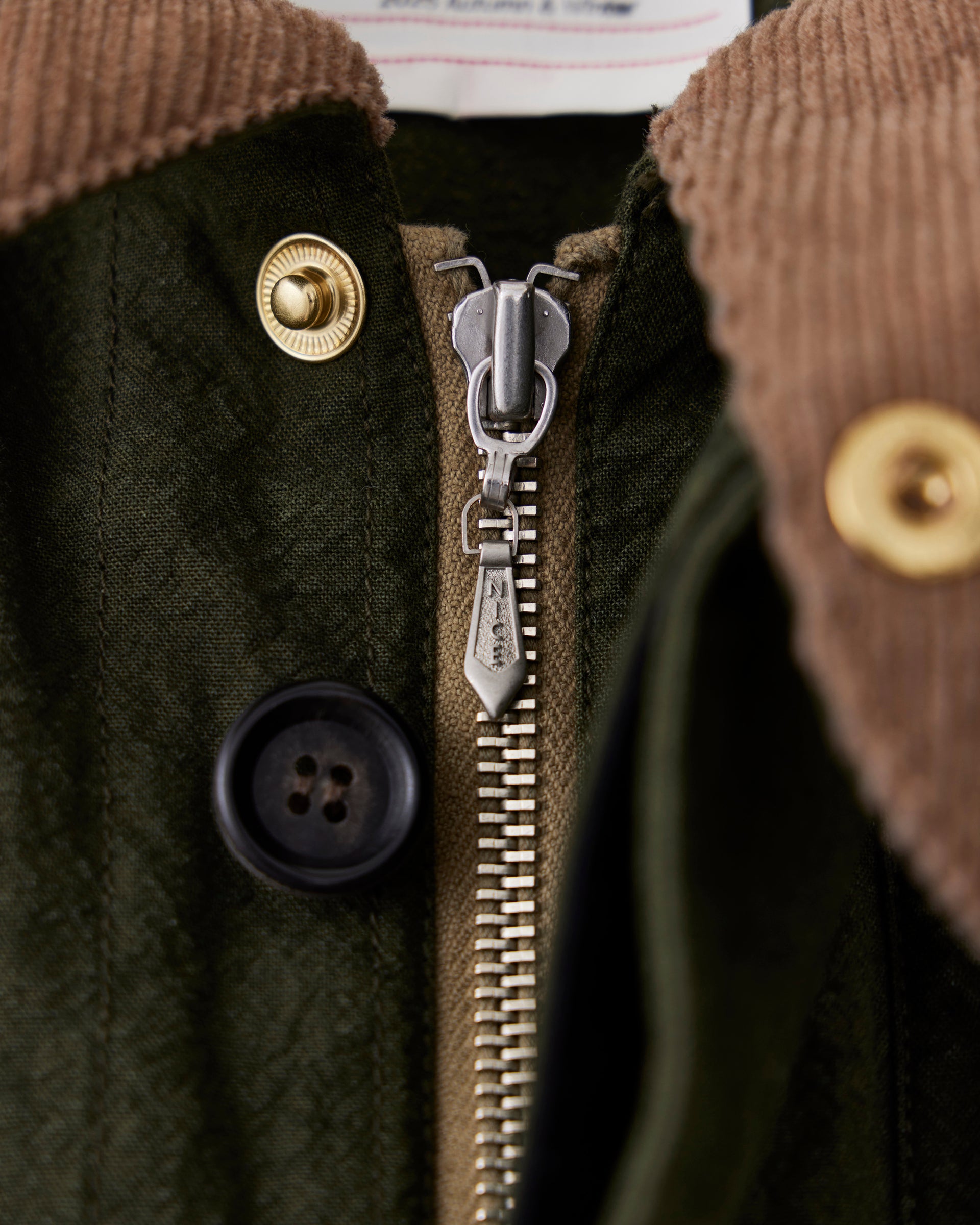 ハンティングジャケット　ファスナー部分