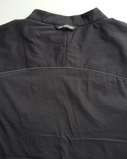 and wander　alpha AIR collarless jacket