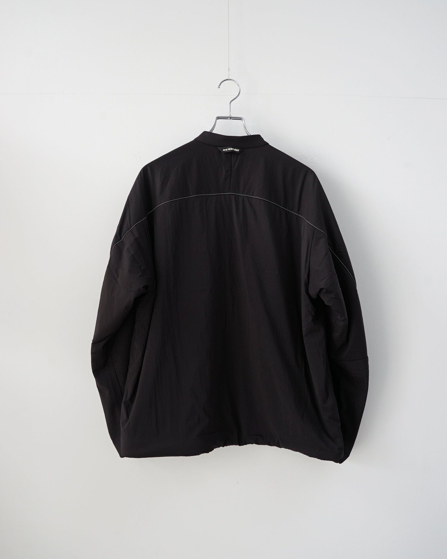 and wander　alpha AIR collarless jacket