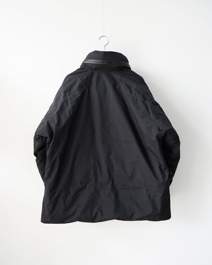 and wander　rain proof down jacket